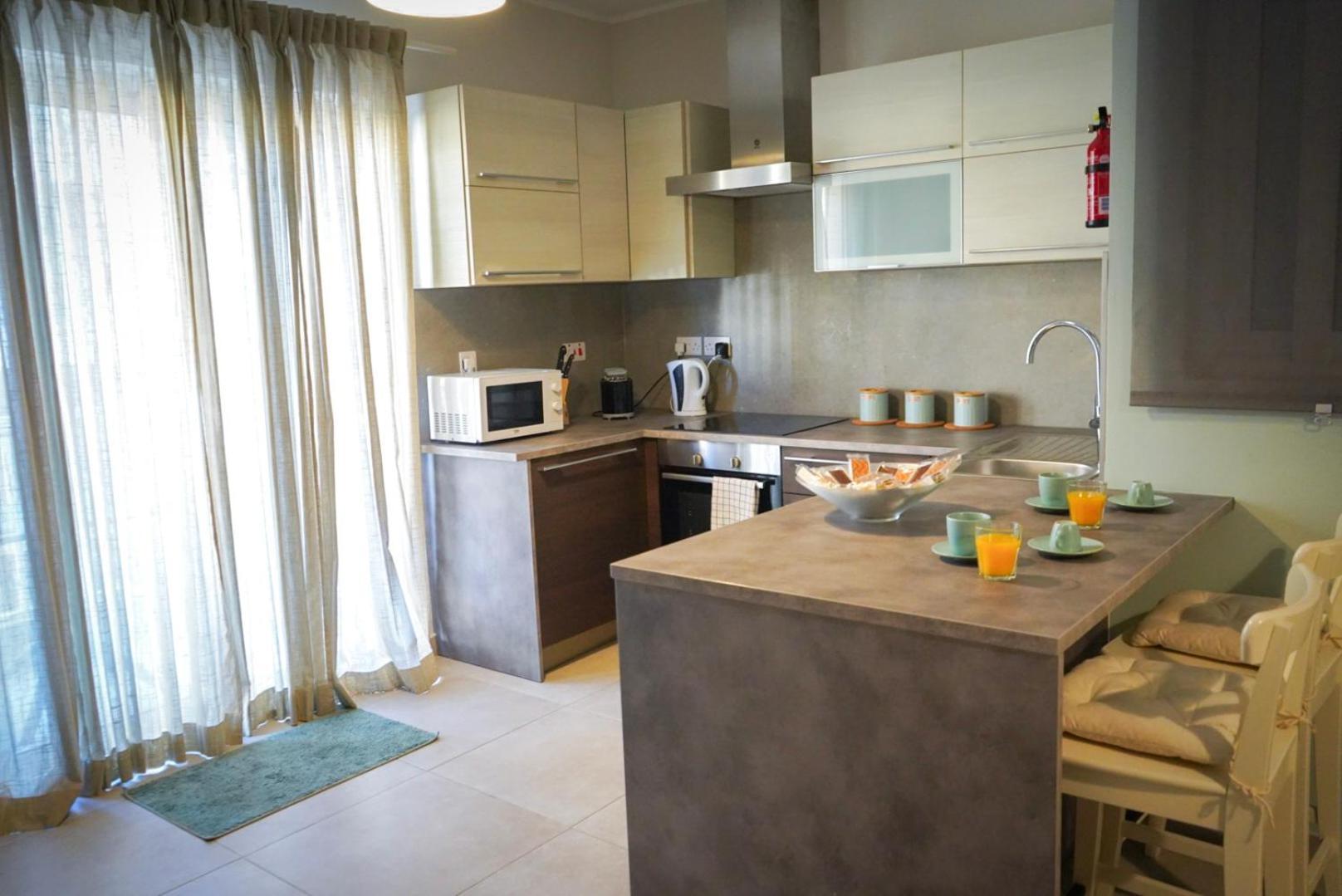 Comfort And Convenience Flat 4 Dad'S Court St. Paul's Bay Exterior photo
